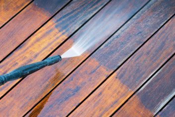 deck-cleaning-services-0-1